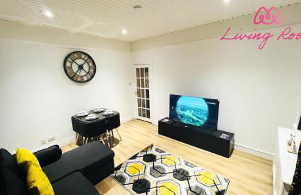 Luxury Entire Holiday Apartment - Self Checkin & Checkout - Photo 37