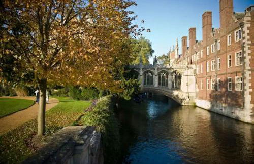 Stylish luxury on edge of Cambridge Free Parking Pass the Keys - Foto 67