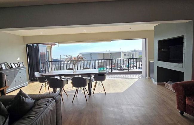 Seaside Retreat in Langebaan With Hot Tub and BBQ - Foto 8