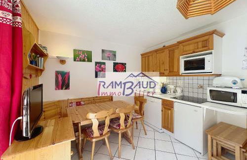 2 pièces cabine - 6 pers - Proche centre et remontées - FR-1-854-48 - Foto 5