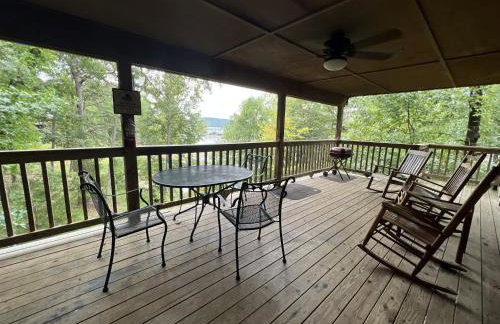 C21, Three bedroom, three bath log-sided, luxury Harbor North cottage with hot tub cottage - Foto 54