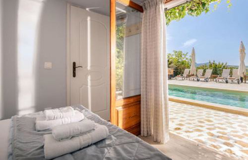 Villa Tramonto with Private Heated Pool, by ZanteWize - Foto 30