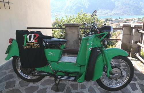 Lake and Guzzi view - Holiday Home - Foto 48