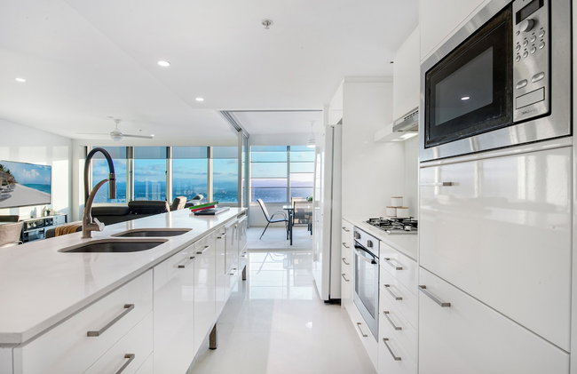 Private Q Tower Apartments - WOWSTAY - Photo 44