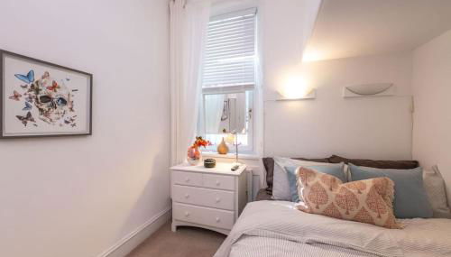 Lovely main door 1 bedroom holiday flat with patio - Foto 2