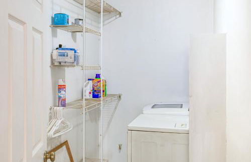 1 Mi to Lake Murray Pet-Friendly Home with Deck - Foto 12