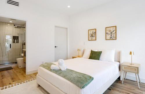 Sky Haus LA - Photo 18