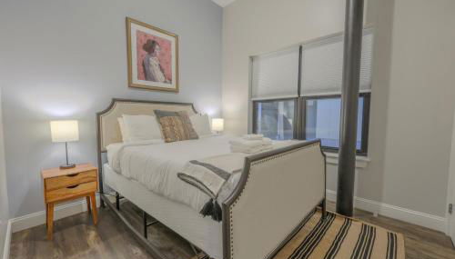 Downtown Luxury Students Welcome Washer and Dryer - Foto 3