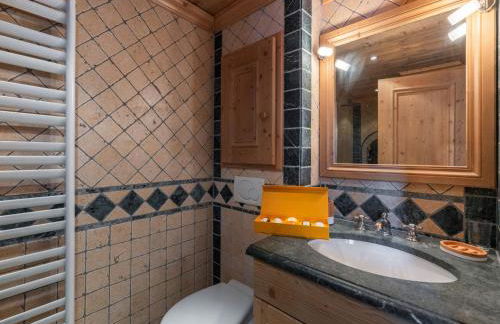 Chalet chaleureux à Courchevel 1850, calme Cospillot, 4 chambres, jacuzzi - FR-1-564-117 - Foto 7