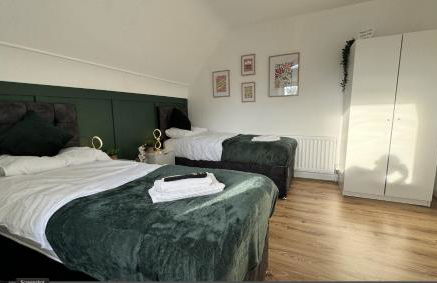 Sleeps 8 3 BED Parking NEC JLR NIA Airport - Foto 17