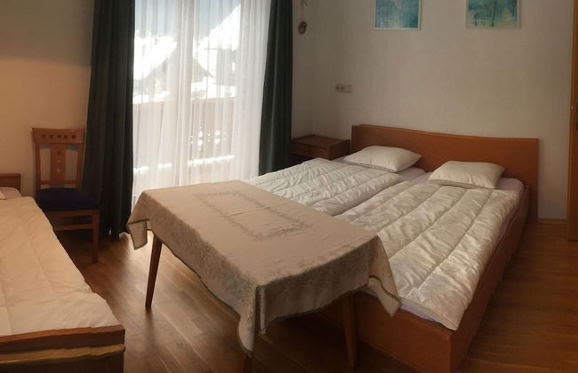 Charming Holiday Home in Gosau - Foto 2