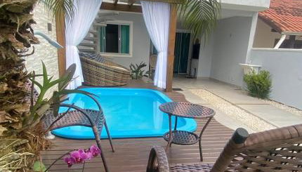 Casa com piscina - Foto 1