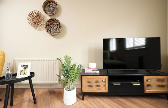 Stylish Flat With Sofa Bed in Malmesbury - Photo 12