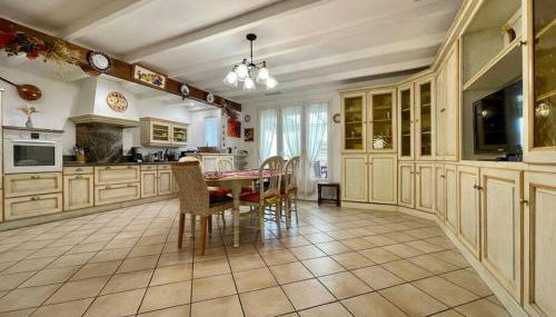 Villa Anatole - parking privé - 900m Cité Médiévale - Photo 4