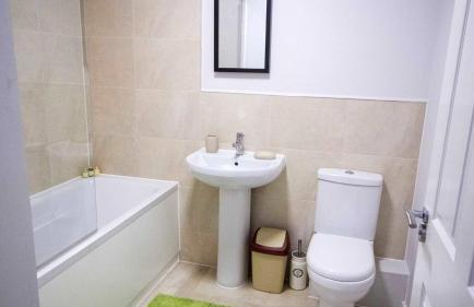 StayZo Spacious Self-Catering Accommodation-3 - Foto 5