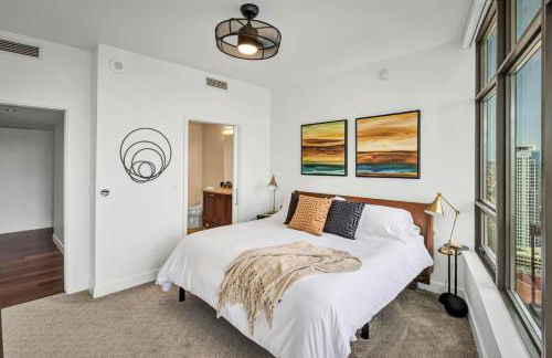 Panoramic Bay and City Views - 2BR, Pool, Gym, Parking - Foto 17