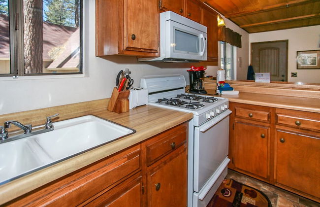 Cedar Pines - Mountain home in a tree filled neighborhood with WIFI - Foto 11