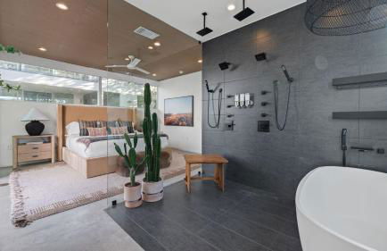 Sleeps 32 Private Compound w Putting Green Bouldin Collective by AvantStay - Foto 18