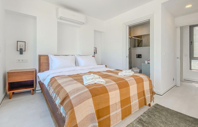 Sea View House w Balcony 3 min to Beach in Milas - Photo 12