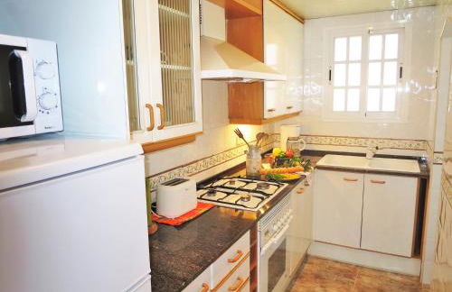 Carmen Seaview & Beach - Apartment - Photo 16