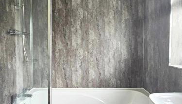 Badger Haven, Apartment 4 - Foto 2, Shower