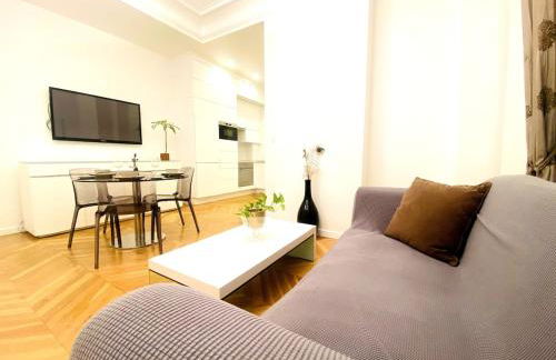 Arty chic flat between Arc de Triomphe & Eiffel Tower - Foto 18