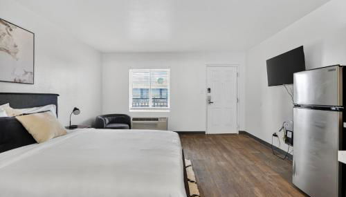 Bright modern studio featuring full kitchenette - Foto 5