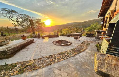 Sítio com lindo pôr do sol, tranquilidade na serra de Carrancas com riacho - Foto 1