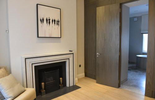 Luxury 4 Bedrooms 5 Baths 2 Receptions Family House with Garden Chelsea - Foto 18