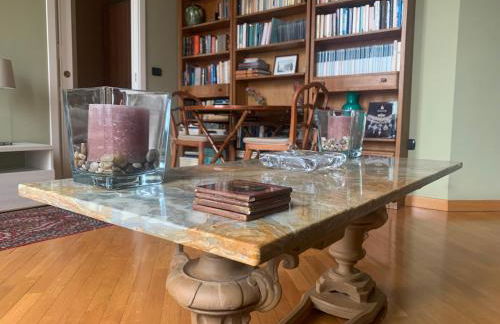 Rooftop in front of the Castle - Photo 19