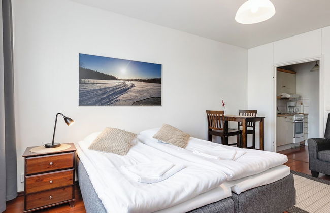 Santa's City Apartments - Photo 15