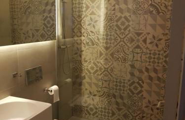 BONNIES Suites & Spa Valencia - Photo 38