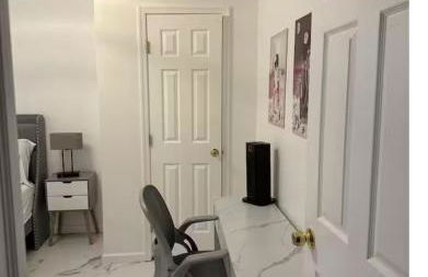 Luxury 2 bedroom basement - Foto 9