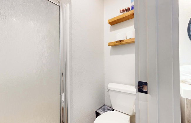 Crestview #40 Chic Condo for 6 - Foto 17