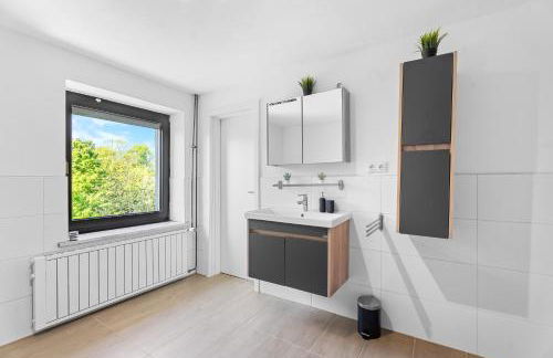 Modern House "Brick Lane" with Terrace and Wintergarden - LOFTIGO - Photo 33