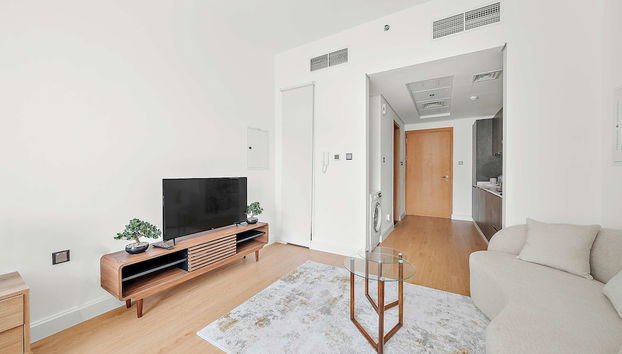 Perfect Studio in JVC With Pool and gym - Foto 4, Habitación