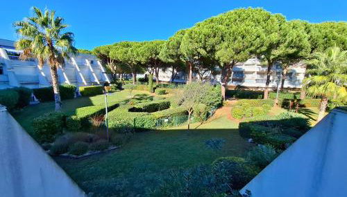 La frégate Port Camargue - proche plage, parking, WIFI, vélos - Foto 4, Garden view