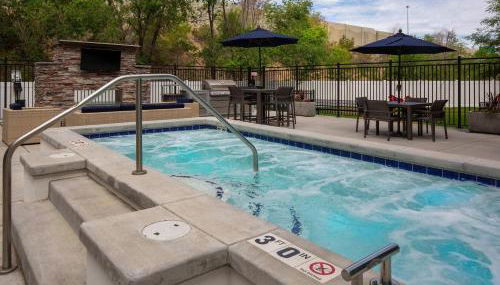 2BR Downtown SLC Hot Tub Free Parking - Foto 2