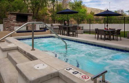 Bright 2BR SLC Apt Hot Tub Parking - Foto 2