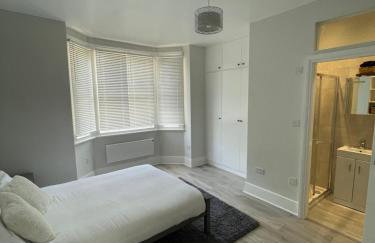 Elegant 4-Bed Victorian Home - Foto 10