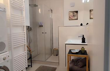 ApartZ - Celle Altstadt - bis 9 Personen Ideal für Familien und Gruppen, 3 SZ, 2 Bäder, Infrarotsauna, inklusive Parkplatz, Dachterrasse - Photo 10