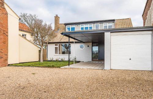 Chapel House, Alderton - Photo 41