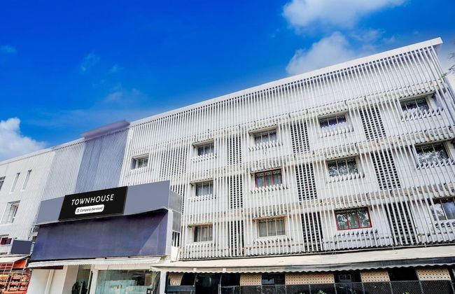 Elegant Stays at The Unicontinental Khar Mumbai - Foto 29