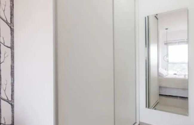 Modern 1 BR Apartment - Photo 22