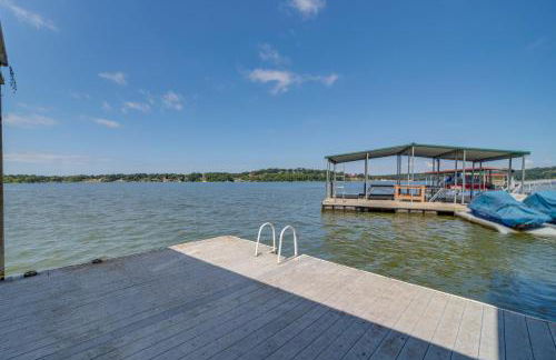Private Hot Tub and Dock Lakefront Grove Retreat! - Foto 26