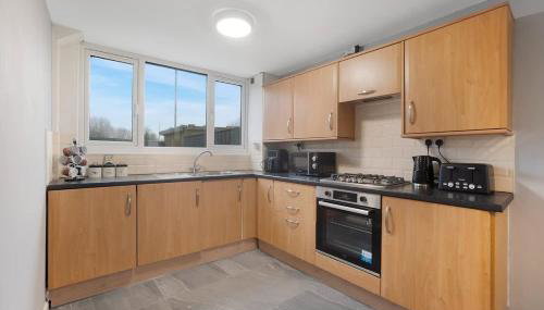 NEW! 3BR in Traynor Square - Foto 2