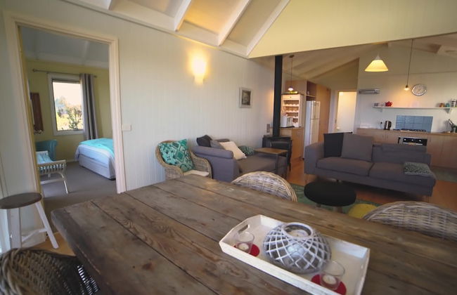 Bear Gully Coastal Cottages - Photo 18