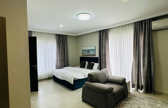 Welcome To Ninamo Suites - Photo 6