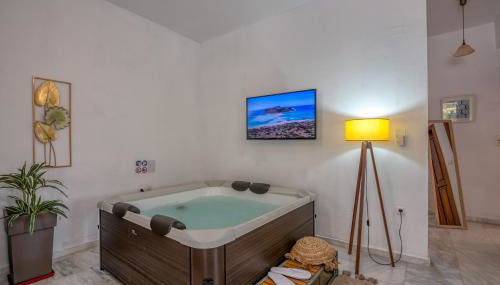 Achilleas Deluxe House-Jacuzzi - BBQ - Foto 2