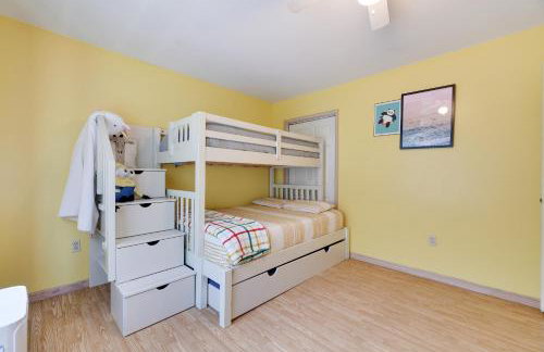 Zen Den - Pocono LakeFront with Hot Tub ! - Foto 12